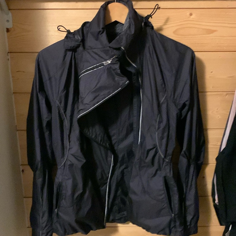 Lululemon running jacket with hood